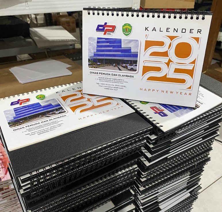 Cetak Kalender Perusahaan 2026
