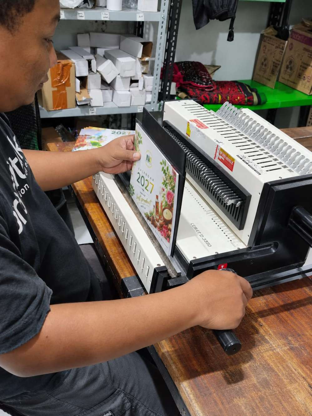 Kalender Dinding Custom 20278 6abf2b3c46ad820261002105540