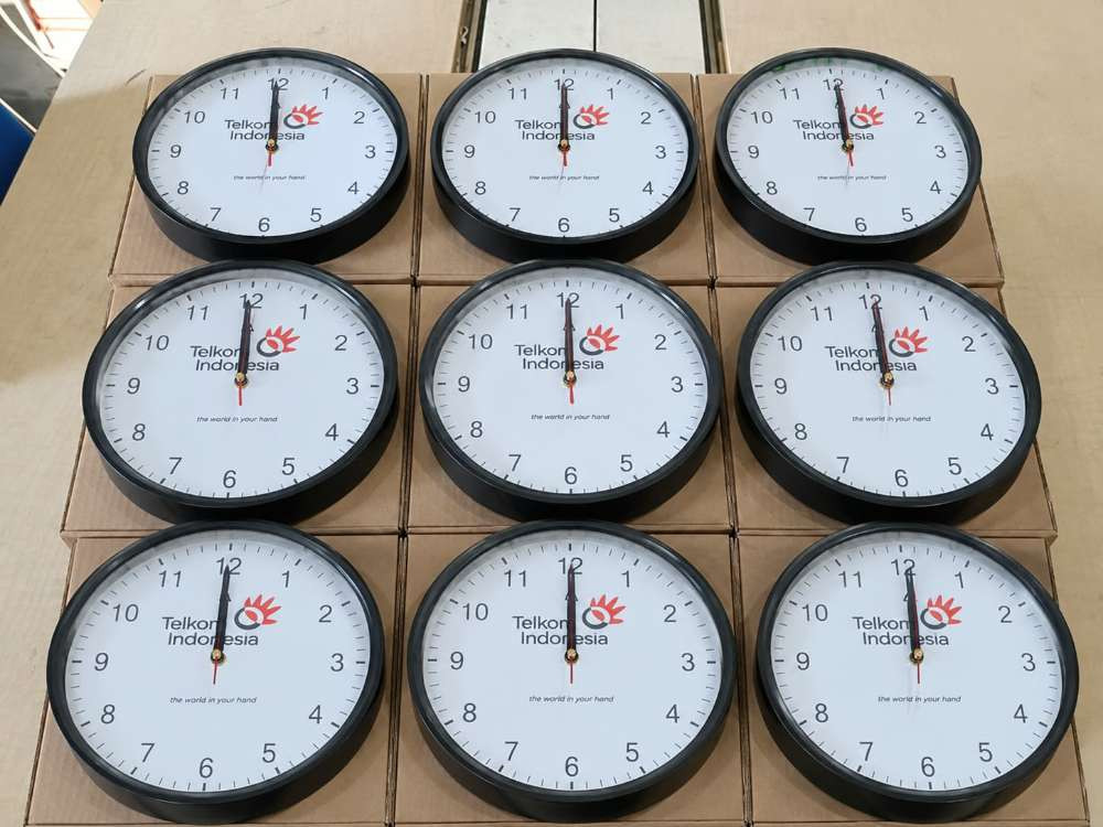 Produksi Jam Dinding Merchandise Telkom Indonesia4 6ad5e2342dc6720261019162612