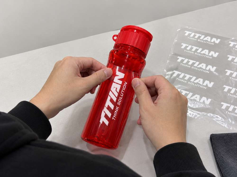 Tumbler Custom Titian Think Solution2 6adb2069e925220261023155257